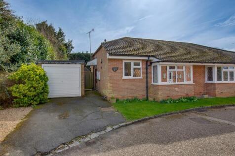 1 bedroom semi-detached bungalow for sale