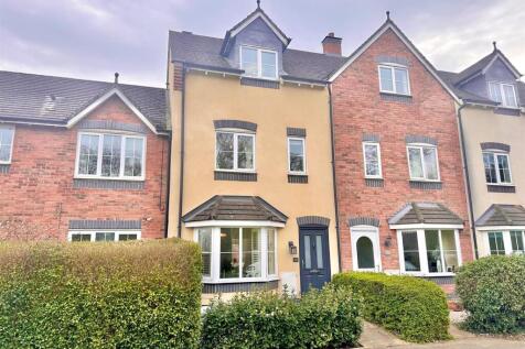 3 bedroom terraced house for sale