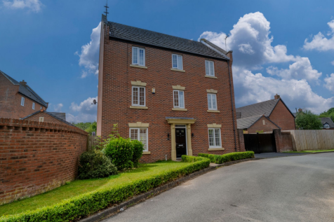 6 bedroom detached house for sale