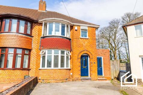 3 bedroom semi-detached house for sale