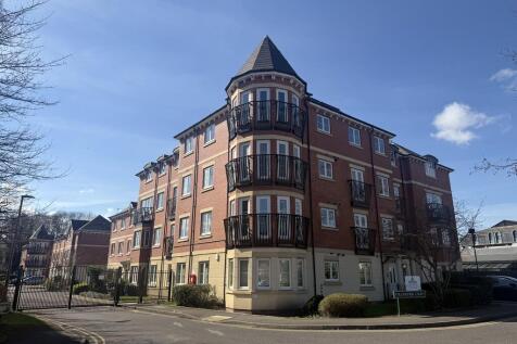Collingtree Court, Warwick Road, Olton 2 bed apartment for sale