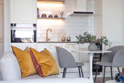 Gauging Square, London E1W Studio for sale