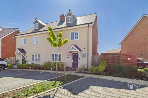 5 bedroom semi-detached house for sale