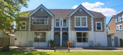 5 bedroom semi-detached house for sale