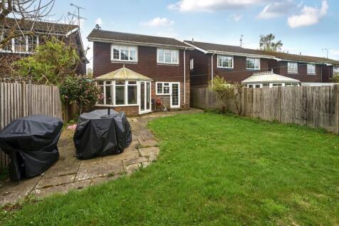 Rowan Tree Close, Liss, GU33 4 bed detached house for sale