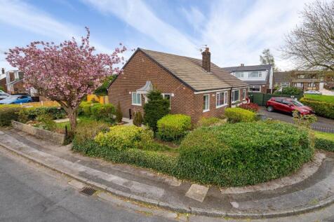 2 bedroom semi-detached bungalow for sale