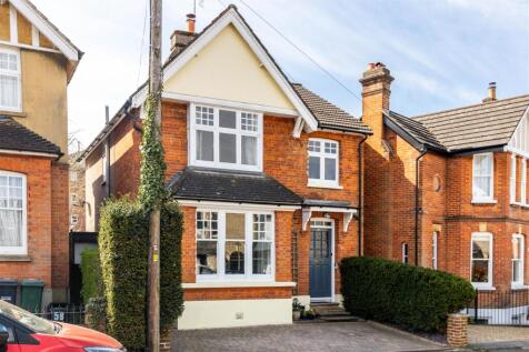 Fengates Road, Redhill 4 bed detached house for sale