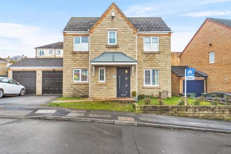 Carriage Way, Heckmondwike WF16 3 bed detached house for sale