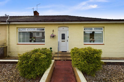 3 bedroom semi-detached bungalow for sale