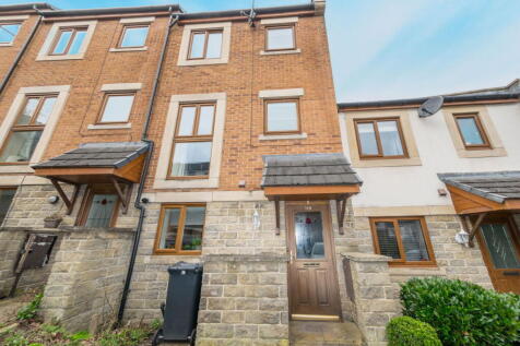 4 bedroom terraced house for sale