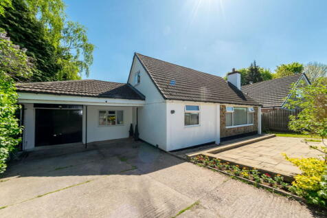 4 bedroom detached bungalow for sale