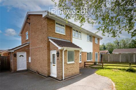 4 bedroom semi-detached house for sale