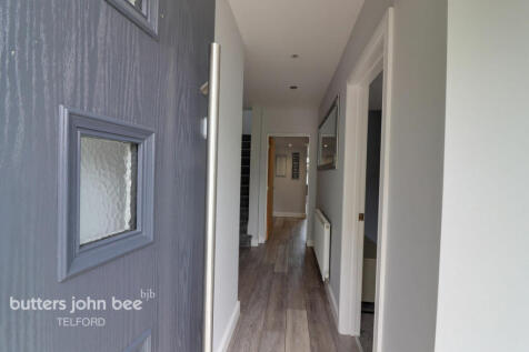 181 Teagues Crescent, Telford TF2 6RA 5 bed detached house for sale