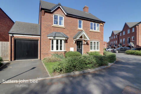 Waugh Drive, Telford 4 bed detached house for sale
