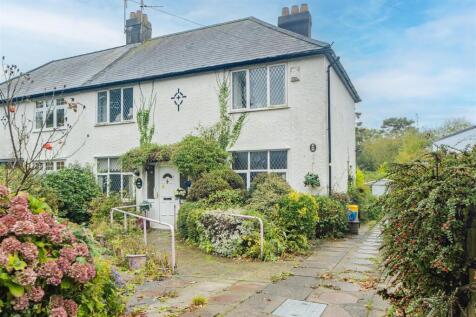 4 bedroom semi-detached house for sale