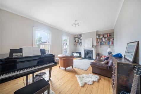 6 bedroom terraced house for sale