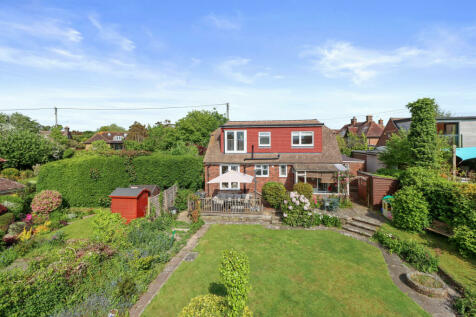 Hankham Street, Pevensey BN24 4 bed detached bungalow for sale