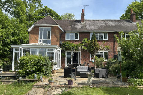 Standard Hill, Ninfield TN33 4 bed semi
