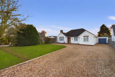 2 bedroom detached bungalow for sale