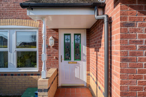 Chepstow NP16 3 bed detached house for sale