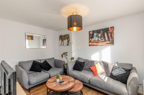 Tenth Avenue, Bristol BS7 3 bed terraced house for sale