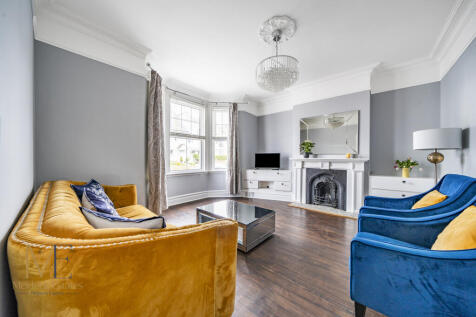 Broadstairs CT10 4 bed end of terrace house for sale