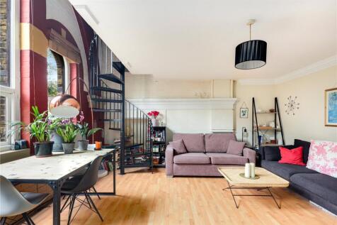 Temple Court, 52 Rectory Square... 2 bed flat for sale