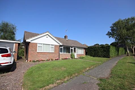 Silver Lane, Billingshurst 3 bed detached bungalow for sale