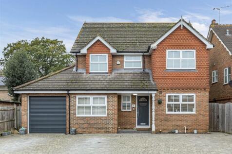 Cobs Way, New Haw 4 bed detached house for sale