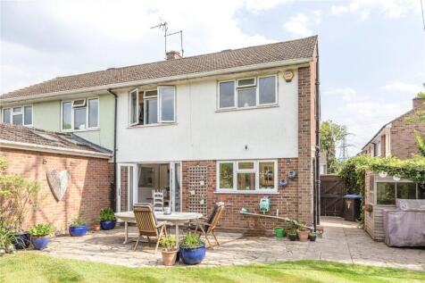 Regent Close, New Haw, Addlestone... 3 bed semi