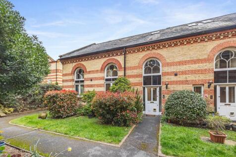 Southdowns Park, Haywards Heath, RH16 2 bed mews for sale