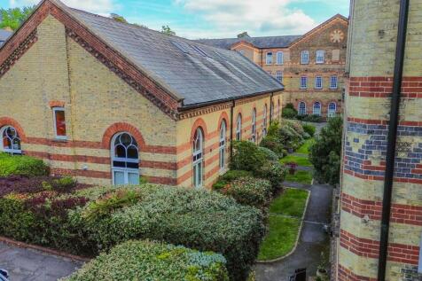 2 bedroom mews property for sale
