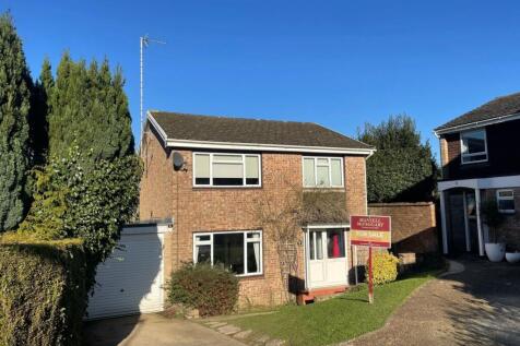 Nursery Close, Haywards Heath, RH16 4 bed detached house for sale