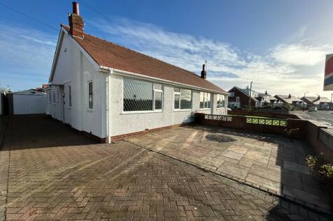 2 bedroom semi-detached bungalow for sale