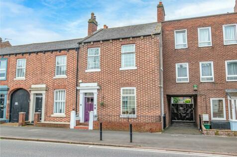 4 bedroom terraced house for sale