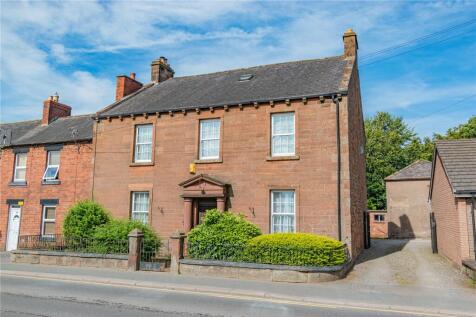 6 bedroom end of terrace house for sale