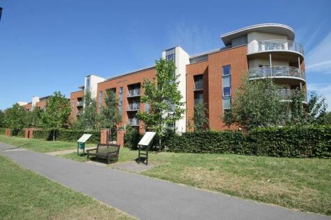 The Brow, Corbett Court The Brow, RH15 2 bed apartment for sale