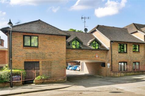 Abbey Street, Farnham, Surrey, GU9 1 bed apartment for sale