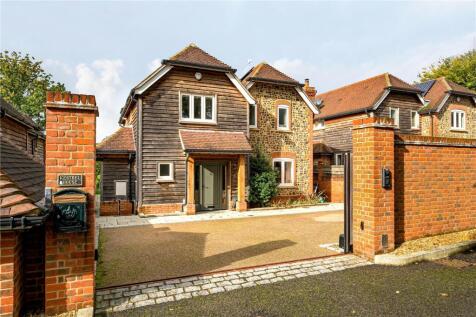 East Bridge Close, Tilford, Farnham... 3 bed detached house for sale