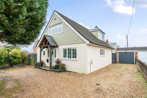 Heath Lane, Farnham, Surrey, GU9 3 bed detached house for sale