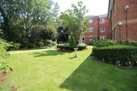 Hudsons Court,Darkes Lane, Potters... 2 bed retirement property for sale