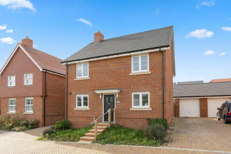 Gravesend DA11 4 bed detached house for sale