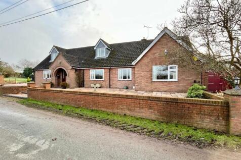 Market Drayton TF9 3 bed detached bungalow for sale