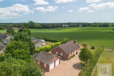 Oakfield Drive, Straight Road... 2 bed detached bungalow for sale