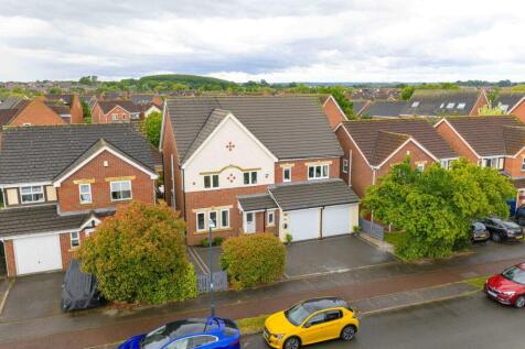 6 bedroom detached house for sale