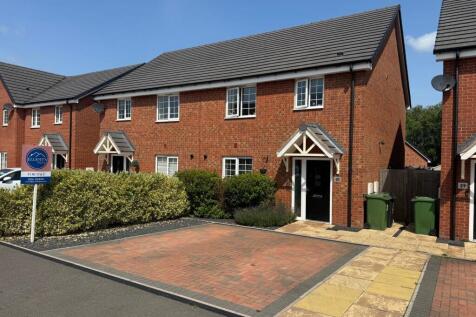 3 bedroom semi-detached house for sale