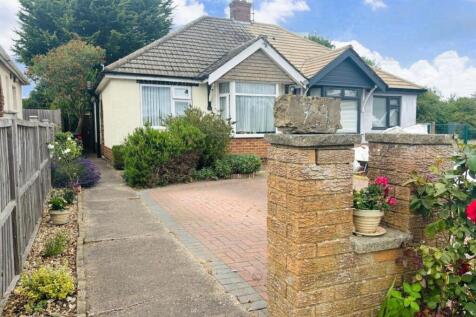 2 bedroom semi-detached bungalow for sale