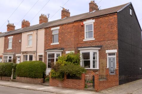 2 bedroom end of terrace house for sale
