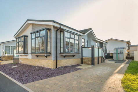 2 bedroom park home for sale