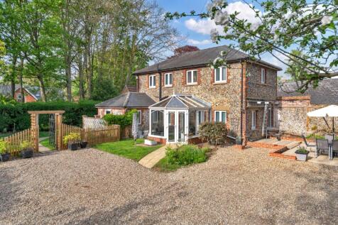 Rayes Lane, Newmarket CB8 3 bed detached house for sale
